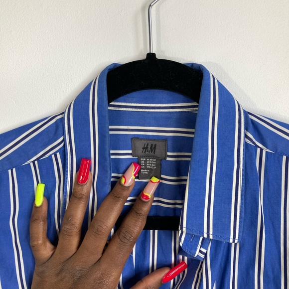 H&M Blue T-Shirt - Picture 11 of 14